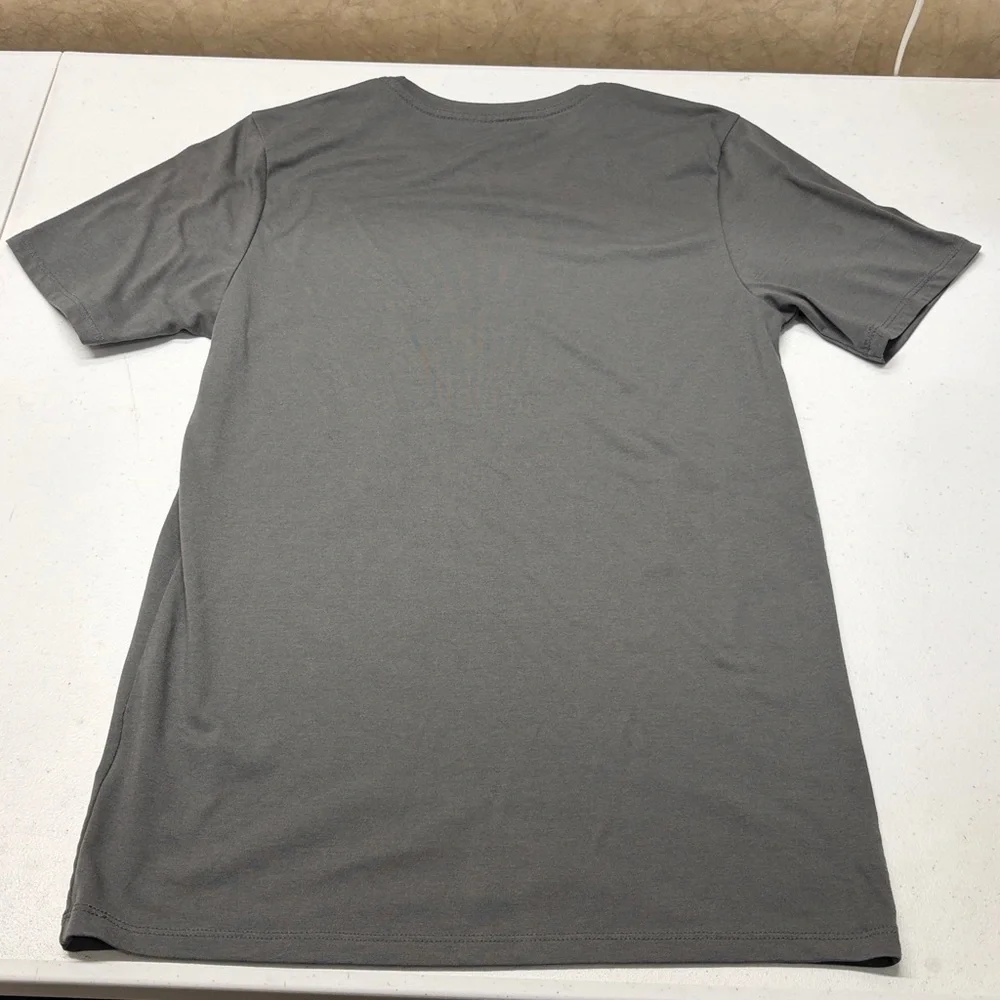 Nike Trail Men's Gray Short Sleeve T-Shirt with Volt Yellow Logo SM Athletic Fit
